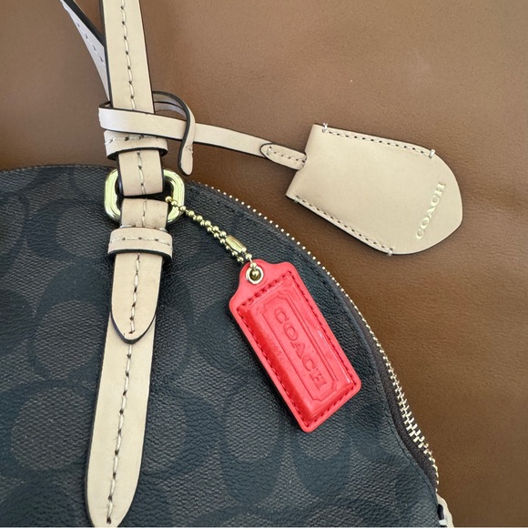 Coach Peyton Signature Cora Domed Satchel *NWT* - Picture 3 of 10